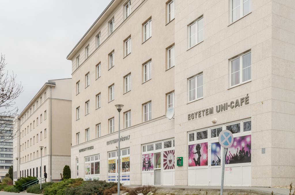 Uni-Hotel Diakotthon Miskolc Eksteriør bilde