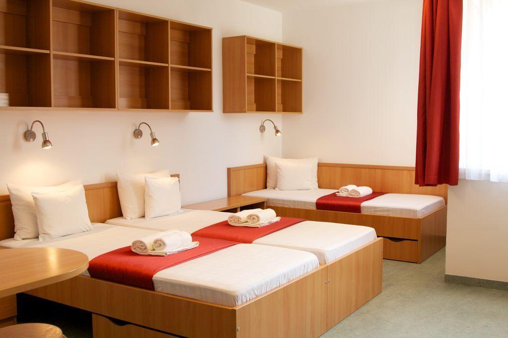 Uni-Hotel Diakotthon Miskolc Eksteriør bilde